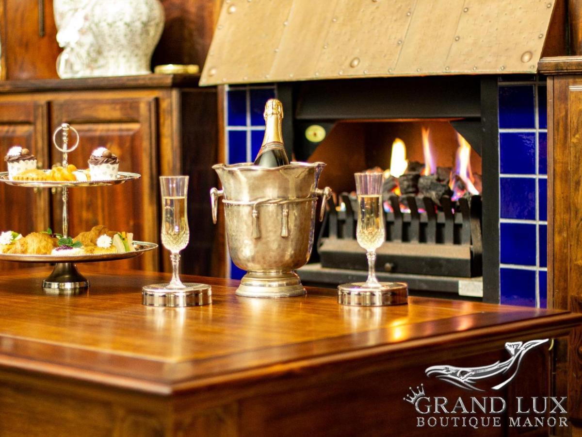 Grand Lux Boutique Manor Hotel Херманус Екстериор снимка