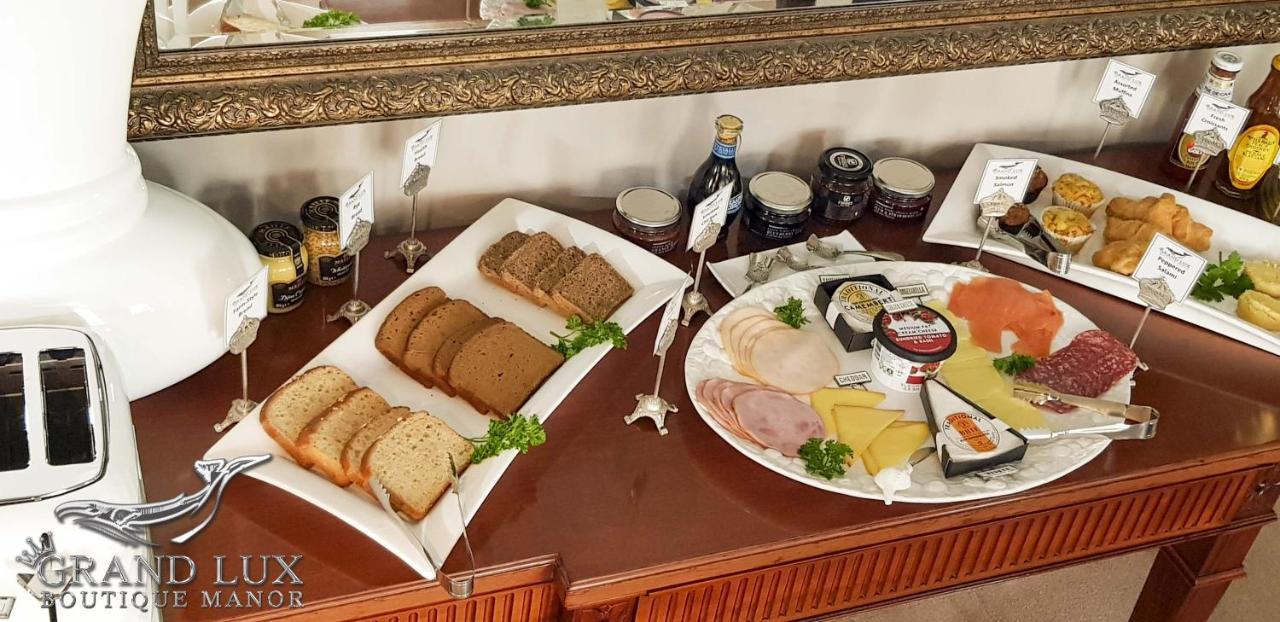 Grand Lux Boutique Manor Hotel Херманус Екстериор снимка