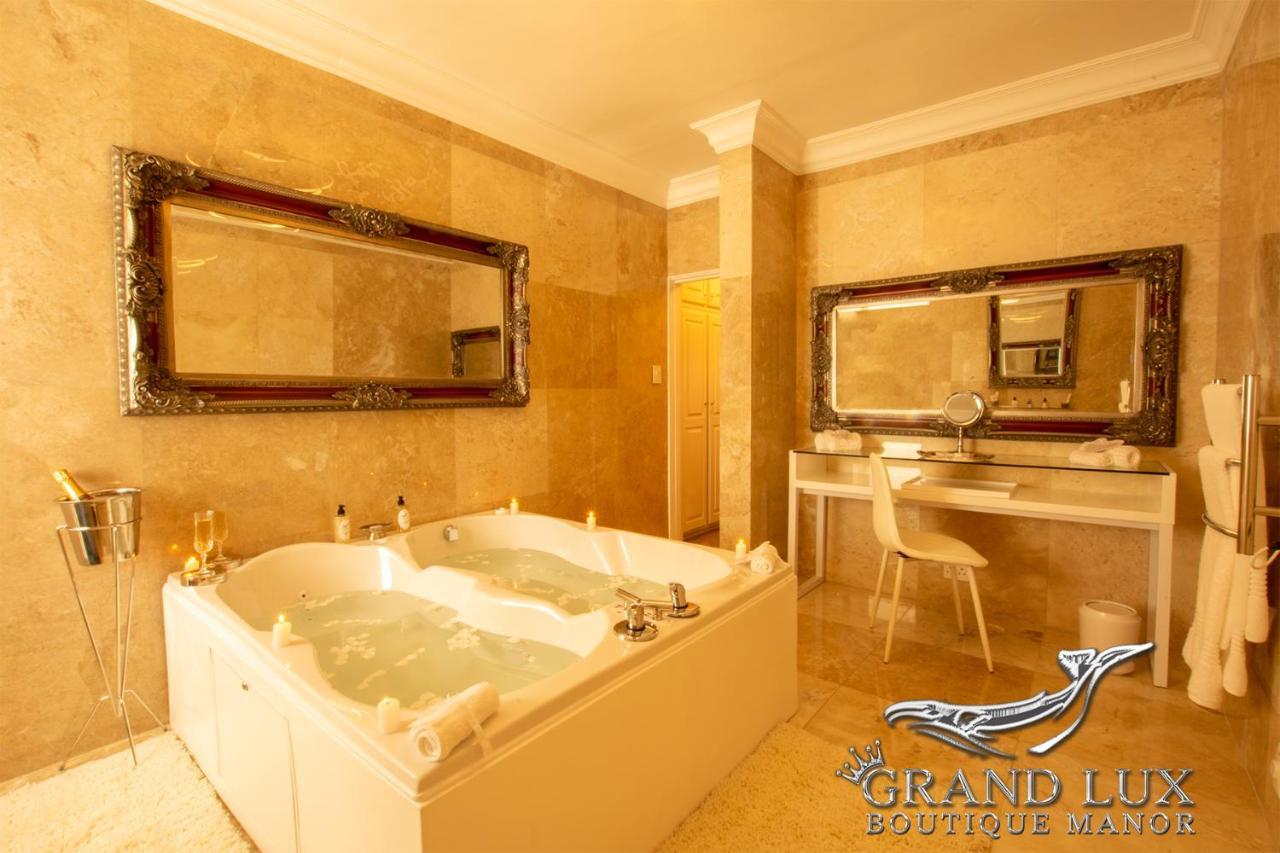 Grand Lux Boutique Manor Hotel Херманус Екстериор снимка