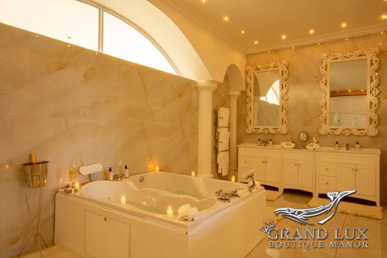 Grand Lux Boutique Manor Hotel Херманус Екстериор снимка